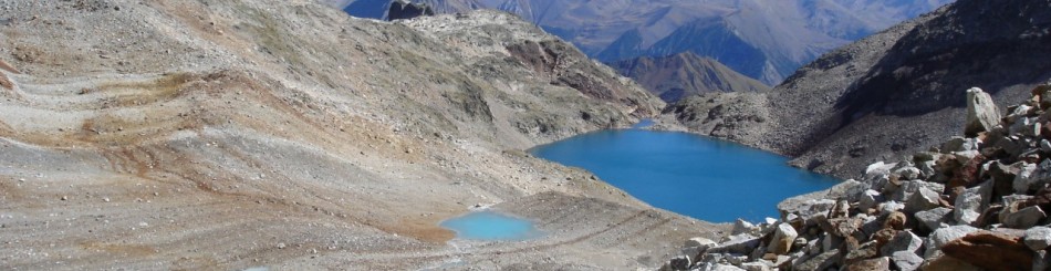 Lacs d'altitude dans le Massif d'Aneto, dans le département des Hautes-Pyrénées